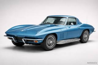 Chevrolet Corvette in Marina Blue