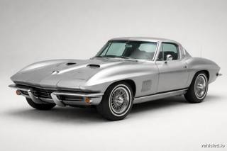 Chevrolet Corvette in Silver Ice Metallic