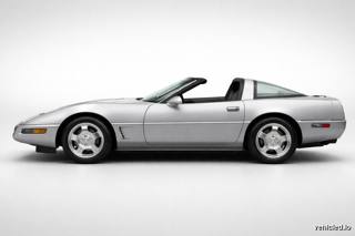 Chevrolet Corvette in Silver Ice Metallic