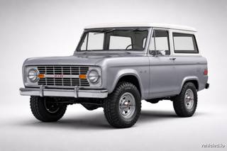 Ford Bronco in Iconic Silver