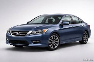 Honda Accord in Canyon River Blue Metallic