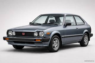 Honda Civic in Sonic Grey Pearl