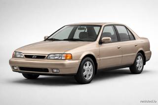 Hyundai Elantra in Champagne Beige