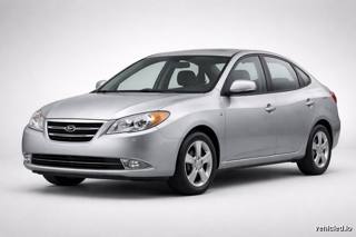 Hyundai Elantra in Shimmering Silver