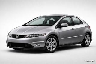 Honda Civic in Lunar Silver Metallic