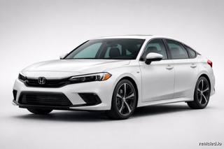 Honda Civic in Platinum White Pearl
