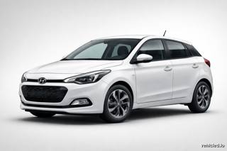 Hyundai i20 in Crystal White