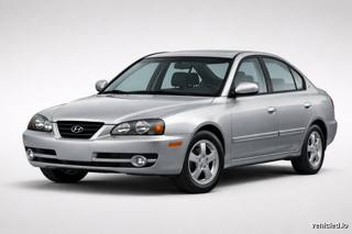 Hyundai Elantra in Shimmering Silver