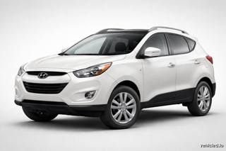 Hyundai Tucson in White Cream