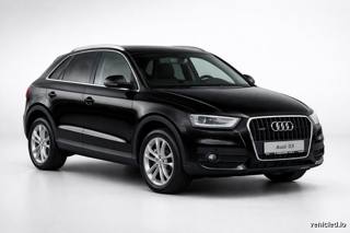 Audi Q3 in Mythos Black