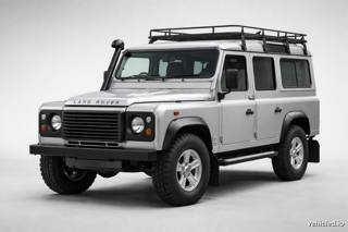 Land Rover Defender in Zambezi Silver
