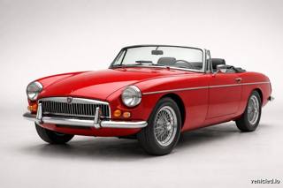 MG MGB in Tartan Red