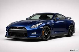 Nissan GT-R in Deep Blue Pearl