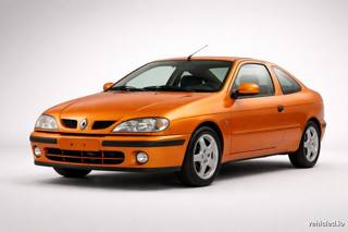 Renault Megane in Solar Orange