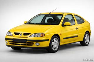 Renault Megane in Sirius Yellow