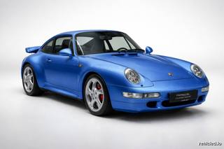 Porsche 911 in Gentian Blue Metallic