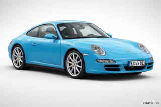 Porsche 911 in Miami Blue