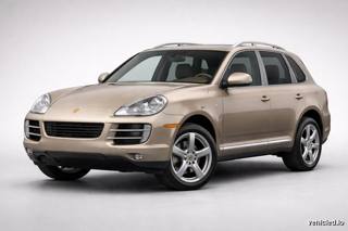 Porsche Cayenne in Cashmere Beige Metallic