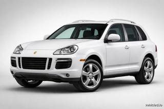 Porsche Cayenne in Carrara White