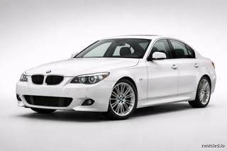 BMW 5 Series in Alpine White