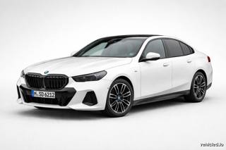 BMW 5 Series in Alpine White
