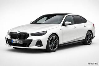BMW 5 Series in Mineral White Metallic