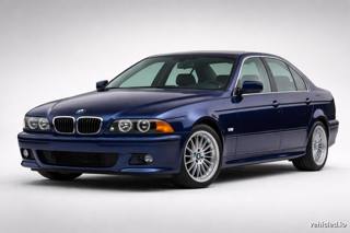BMW 5 Series in Tanzanite Blue