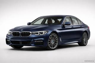 BMW 5 Series in Imperial Blue Metallic