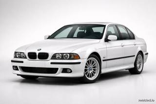 BMW 5 Series in Alpine White