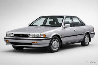 Toyota Camry in Celestial Silver Metallic