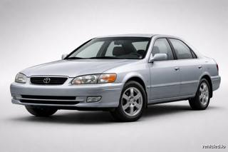 Toyota Camry in Celestial Silver Metallic