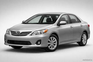 Toyota Corolla in Classic Silver Metallic