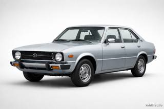 Toyota Corolla in Celestial Silver Metallic