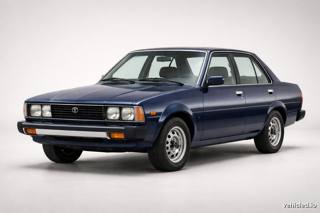 Toyota Corolla in Nightshade Blue