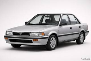 Toyota Corolla in Classic Silver Metallic