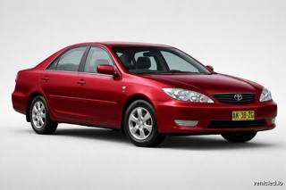 Toyota Camry in Ruby Flare Pearl