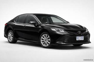 Toyota Camry in Midnight Black Metallic