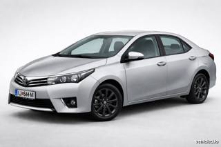 Toyota Corolla in Celestial Silver Metallic