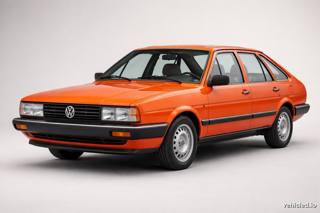 Volkswagen Passat in Habanero Orange Metallic