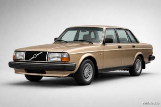 Volvo 240 in Golden Sand Metallic