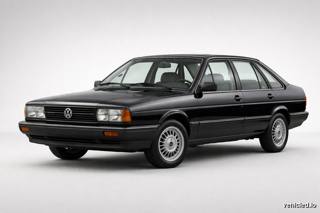Volkswagen Passat in Deep Black Pearl
