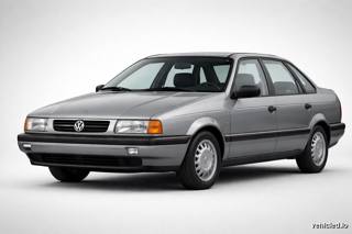 Volkswagen Passat in Platinum Grey