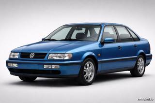 Volkswagen Passat in Aquarius Blue