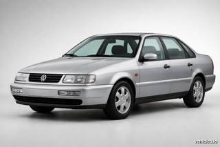 Volkswagen Passat in Reflex Silver