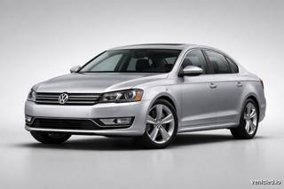 Volkswagen Passat in Reflex Silver