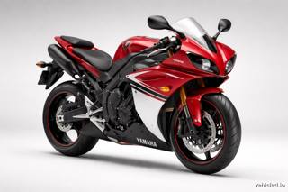 Yamaha YZF-R1 in Rapid Red