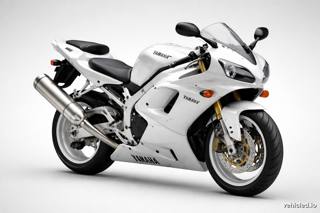 Yamaha YZF-R1 in Pearl White