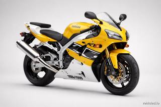 Yamaha YZF-R1 in Yellow