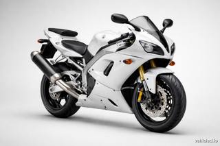 Yamaha YZF-R1 in Pearl White