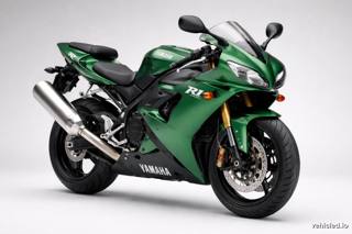 Yamaha YZF-R1 in Green